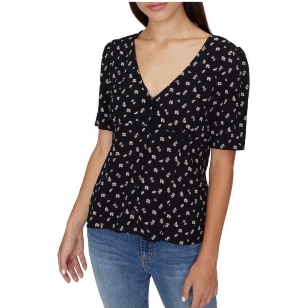 Sanctuary NWT Women's V-Neck Button
Down Blouse M